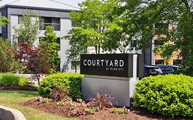 Courtyard Burlington Williston